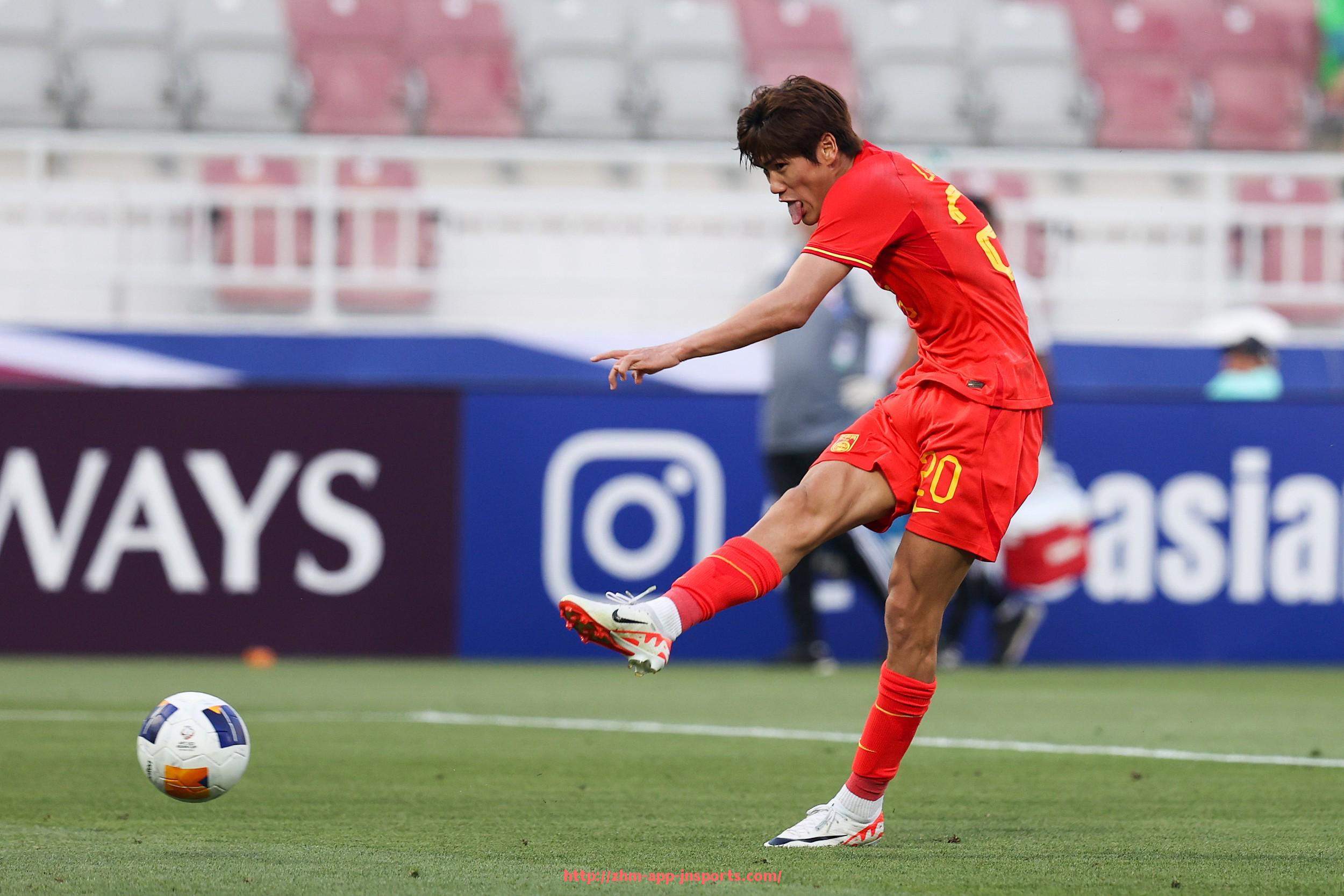 江南体育APP下载-2025年世俱杯中场数据统计全览与分析报告