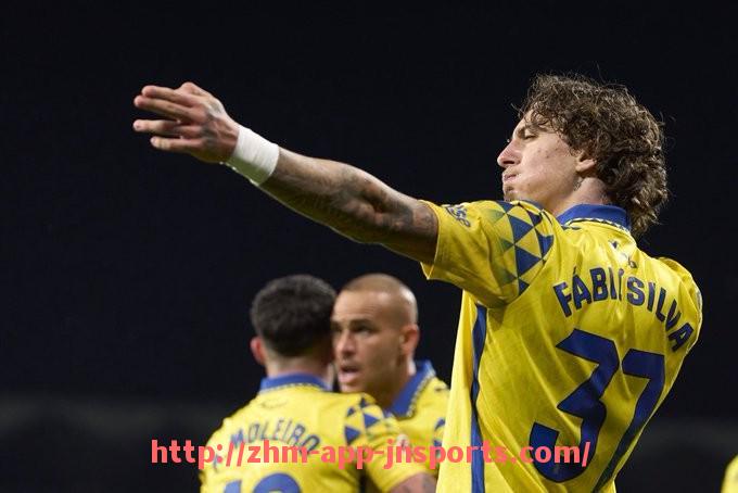 江南体育APP下载-英超联赛中名叫希尔的球员详细介绍