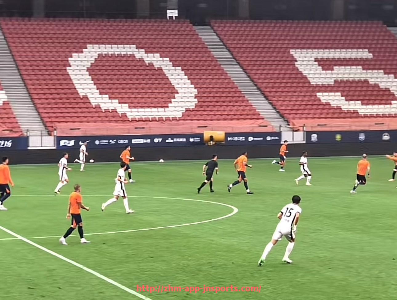 江南体育APP下载-法甲新赛季各支球队目标规划与战术调整